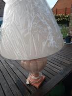 Zalmroze porseleinen lamp, Ophalen, Zo goed als nieuw