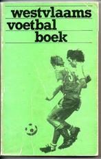 Boek voetbal sport Westvlaams Voetbalboek 1981 1982, Boeken, Ophalen of Verzenden