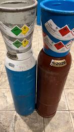 Compacte flessen zuurstof en Acytheleen . 100€ per fles, Ophalen, Zo goed als nieuw