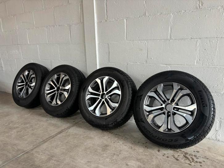 Origineel 17" winterset Mercedes GLC, Auto-onderdelen, Banden en Velgen, Band(en), Winterbanden, 17 inch, 235 mm, Terreinwagen