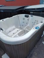 Jacuzzi livré et installé gratuitement, Enlèvement ou Envoi, Comme neuf