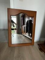 Spiegel 85x65 met houten frame, Zo goed als nieuw