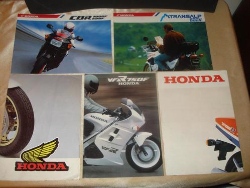 HONDA Lot 7 de 5 Anciennes Brochures et Dépliants Motos, Motos, Modes d'emploi & Notices d'utilisation, Honda, Enlèvement ou Envoi