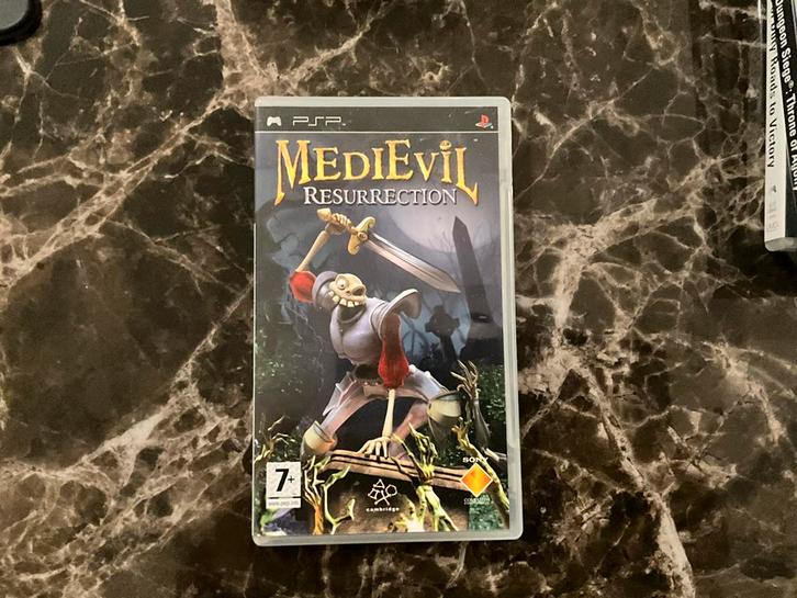 Set van 9 PSP games, opberghoes en spelhoesjes, Games en Spelcomputers, Games | Sony PlayStation Portable, Ophalen of Verzenden