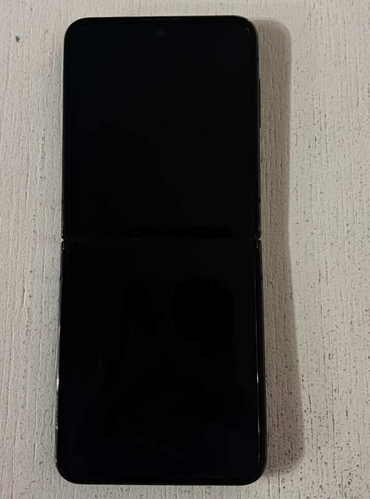 Samsung Galaxy Z Flip 4, Telecommunicatie, Gebruikt, Overige modellen, Ophalen of Verzenden, Zonder simlock