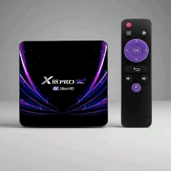 4K PRO IPTV-decoder Plug & Play-klaar⭐ STABIEL Gegarandeerd⚡, Audio, Tv en Foto, Decoders en Harddiskrecorders, Zo goed als nieuw