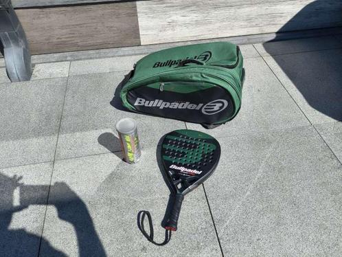 Bullpadel Vertex 2 met ballen en racketbag, Sport en Fitness, Padel, Zo goed als nieuw, Padelracket, Ophalen