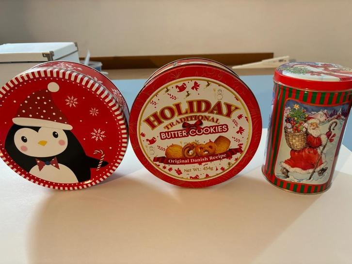Kerstblikken kersttrommels blik kerst koektrommel 4 st, Verzamelen, Blikken, Zo goed als nieuw, Koek(jes), Verzenden