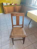 Twee antieke stoelen, Ophalen