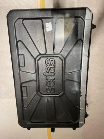 Fietskoffer beschikbaar voor biedingen