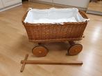Poppenwieg in hout en riet, Kinderen en Baby's, Speelgoed | Poppen, Ophalen