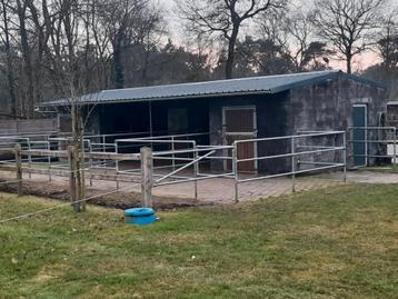 Stal te huur  beschikbaar voor biedingen