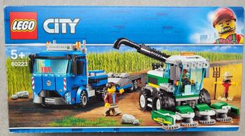 LEGO CITY 60223  Maaidorser Transport beschikbaar voor biedingen