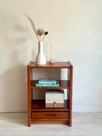 Vintage teak kastje / audiomeubel jaren 60 Deens, Huis en Inrichting, Kasten | Boekenkasten, Ophalen, Teakhout, 50 tot 100 cm