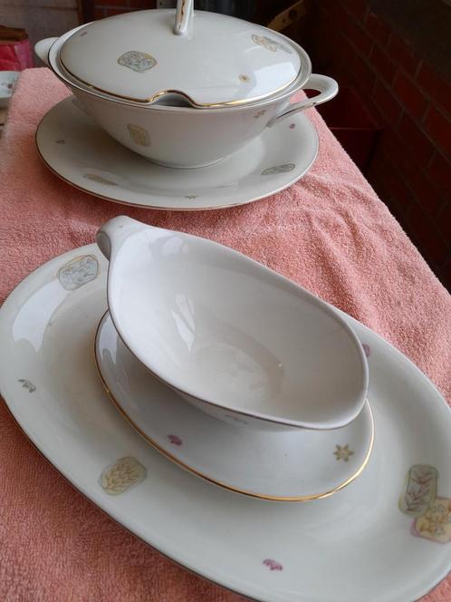 Lot porselein ,alles voor 10 € te Ekeren, Verzamelen, Porselein, Kristal en Bestek, Gebruikt, Bord of Schaal, Porselein, Ophalen