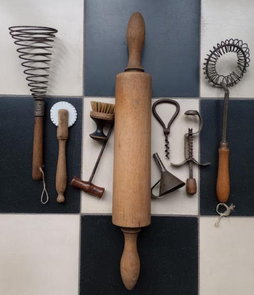 antiek keukengerief: klopper, eierklutser, gimlet, trechter, Antiek en Kunst, Curiosa en Brocante, Ophalen of Verzenden