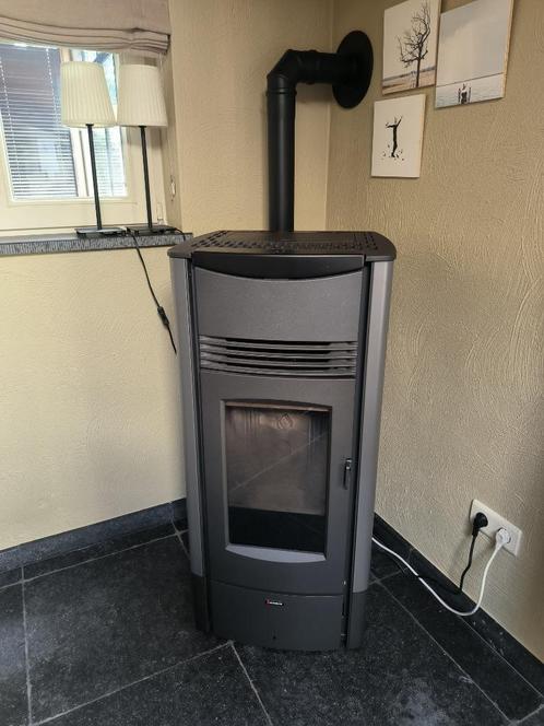 Pelletkachel Superior Milly 8kW met kanalisatie, Huis en Inrichting, Kachels, Gebruikt, Vrijstaand, Pelletkachel, Overige brandstoffen