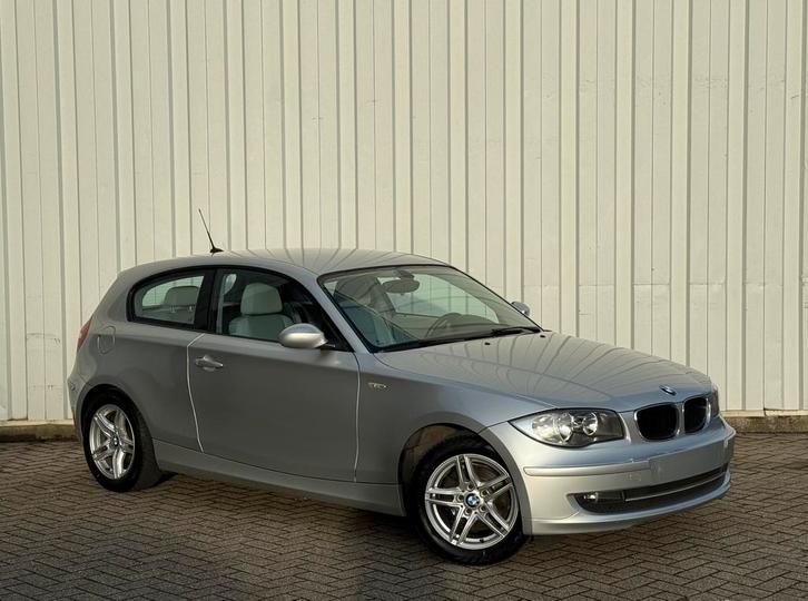 - BMW E87 116I - 1.6 Benzine - Automaat - Airco - 148.000km, Auto's, BMW, Bedrijf, Te koop, 1 Reeks, ABS, Airbags, Airconditioning