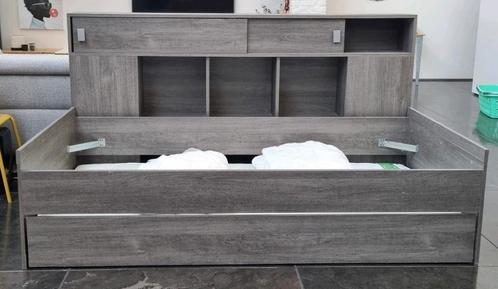 Leuk bed 90x200 met boekenkast en logeerlade, Huis en Inrichting, Slaapkamer | Bedden, Gebruikt, Ophalen