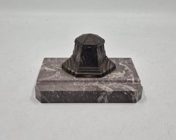 Art Deco inktpot beschikbaar voor biedingen