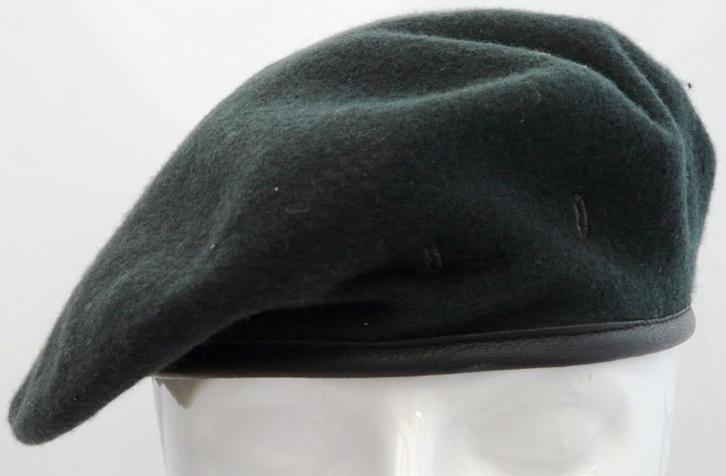 Baret Petrol, Koninklijke Landmacht, maat 57, vanaf 2000.(5), Collections, Objets militaires | Général, Armée de terre, Enlèvement ou Envoi
