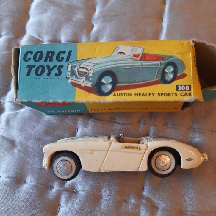 CORGI nr.300 AUSTIN HEALEY SPORTS CAR*VINTAGE*, Hobby en Vrije tijd, Modelauto's | 1:43, Gebruikt, Auto, Corgi, Ophalen