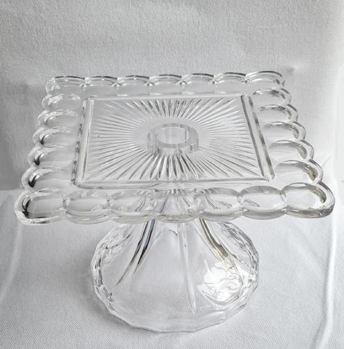 Vierkant glas gebakstaander met geschulpte randen, Antiek en Kunst, Antiek | Glaswerk en Kristal, Ophalen of Verzenden