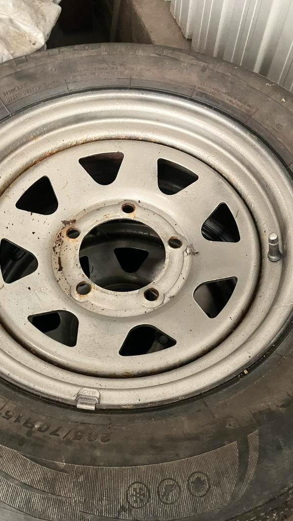 plusieurs kits jantes suzuki jimny , vitara , grand vitara, Autos : Pièces & Accessoires, Pneus & Jantes, Pneu(s), 4 Saisons, 15 pouces