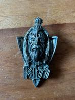 Vintage pin kiss, Verzamelen, Ophalen