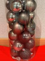 25 kerstballen grijs/zwart, Ophalen of Verzenden, Zo goed als nieuw