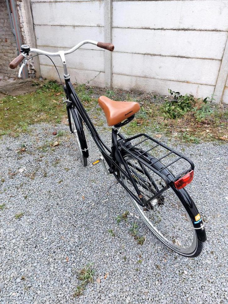Mooie zwarte Damesfiets Popal retrolook, Fietsen en Brommers, Fietsen | Tandems, Zo goed als nieuw, Ophalen