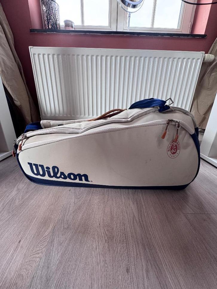 Sac à raquettes Wilson édition Roland Garros, Sports & Fitness, Tennis, Utilisé, Sac, Wilson, Enlèvement ou Envoi
