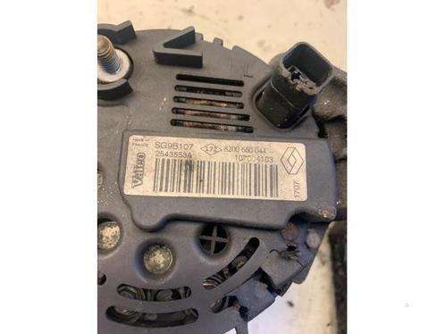 Dynamo van een Renault Clio, Auto-onderdelen, Motor en Toebehoren, Renault, Gebruikt, 3 maanden garantie, Ophalen of Verzenden