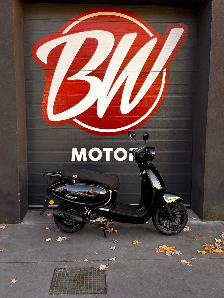 GTS Espresso Black pearl @ BW Motors Mechelen, Fietsen en Brommers, Scooters | Overige merken, Nieuw, Klasse A (25 km/u), Benzine