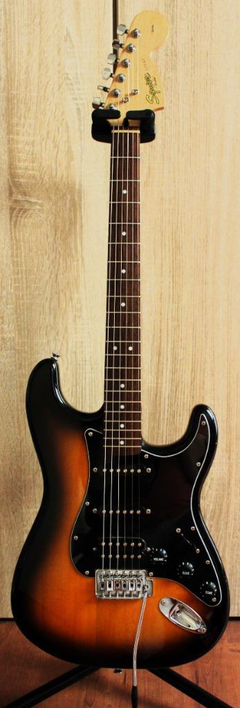 gitaar SQUIER Affinity by Fender + gig bag beschikbaar voor biedingen