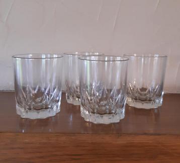 10 glazen voor frisdrank, water, sterke dranken... beschikbaar voor biedingen