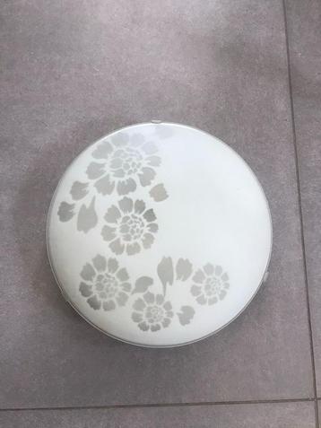 Wand-plafond licht beschikbaar voor biedingen