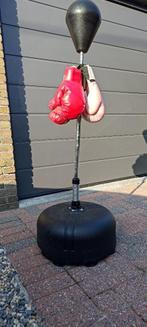 Boksbal met twee paar handschoenen, Sport en Fitness, Boksen, Ophalen, Zo goed als nieuw, Boksbal