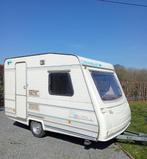Keuringvrij 750kg caravan 2002, badk/toilet/voortent., Schokbreker, Particulier, Vast bed