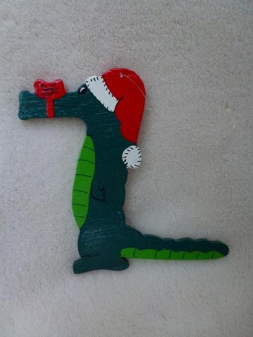 kerstversiering krokodil met muts met lus, Diversen, Kerst, Nieuw, Ophalen of Verzenden