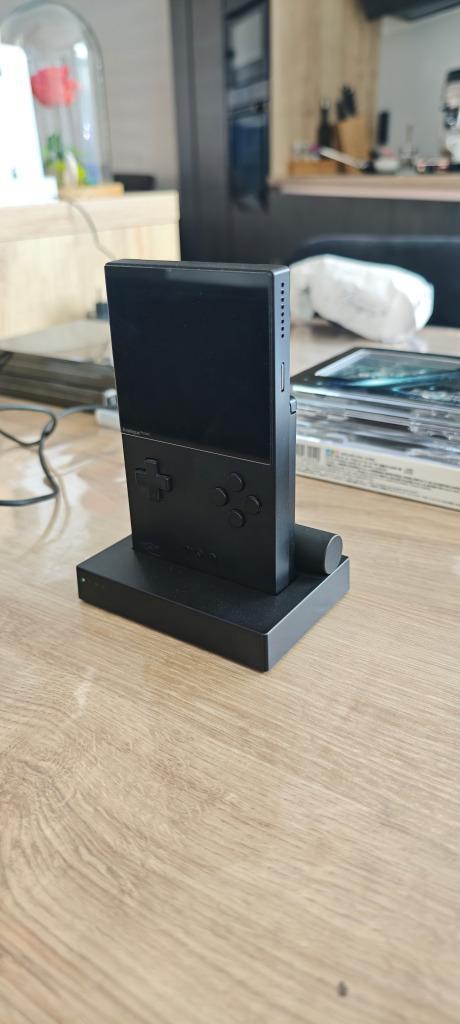 Analogue Pocket - Originale avec station d'accueil, Games en Spelcomputers, Games | Overige, Zo goed als nieuw, Ophalen