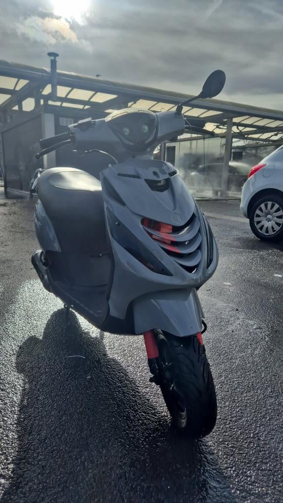 Piaggo zip 4t, Fietsen en Brommers, Scooters | Piaggio, Gebruikt, Zip, Klasse A (25 km/u), Benzine, Ophalen