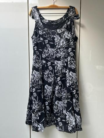 Robe noire et blanche Victor J' - Taille 4 *, Enlèvement ou Envoi, Comme neuf, Noir, Taille 42/44 (L)