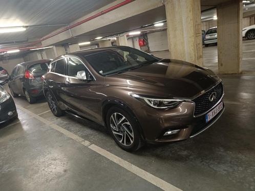 Infiniti Q30 1.6t automatique/essence, Autos, Infiniti, Particulier, Q30, Caméra 360°, ABS, Caméra de recul, Phares directionnels