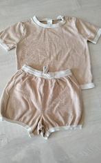 beige set jongen maat 98 - 104 H & M, Enfants & Bébés, Vêtements enfant | Taille 98, Garçon, Enlèvement ou Envoi, Ensemble, H&M