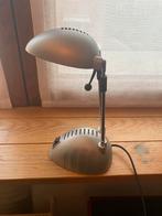 Lampe, Comme neuf