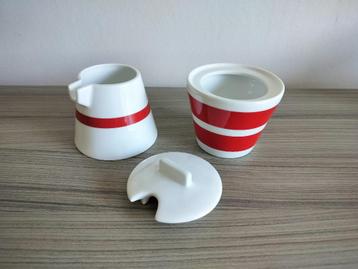 Salt&Pepper red stripes suikerpot en melkkan beschikbaar voor biedingen