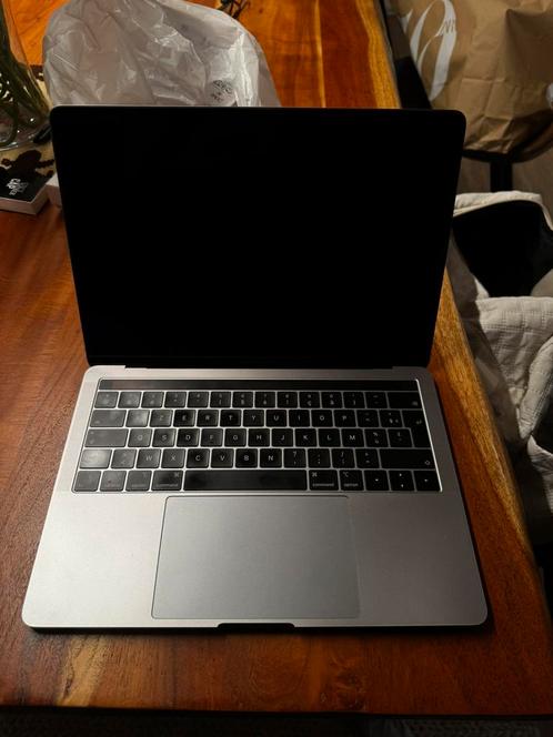 Macbook pro 13 inch 2019 model, Computers en Software, Apple Macbooks, Refurbished, MacBook, 13 inch, 8 GB, Azerty, Ophalen of Verzenden