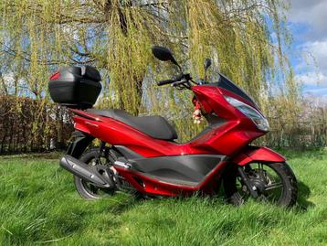 Honda pcx 125cc beschikbaar voor biedingen