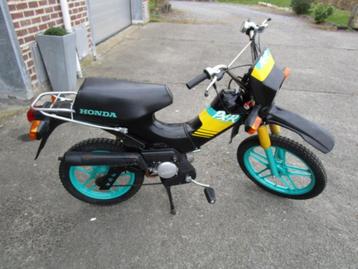 4 Honda PX50 / PX50R brommers voor opmaak / voor onderdelen beschikbaar voor biedingen